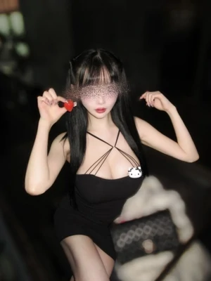 瀬長 美麗