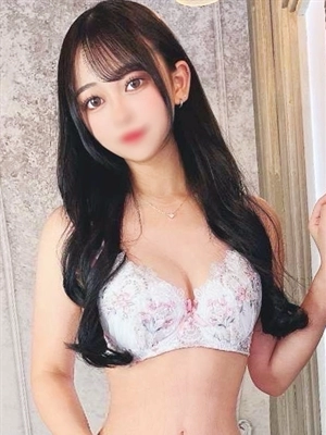 ひなた【19歳甘えたがりロリ】